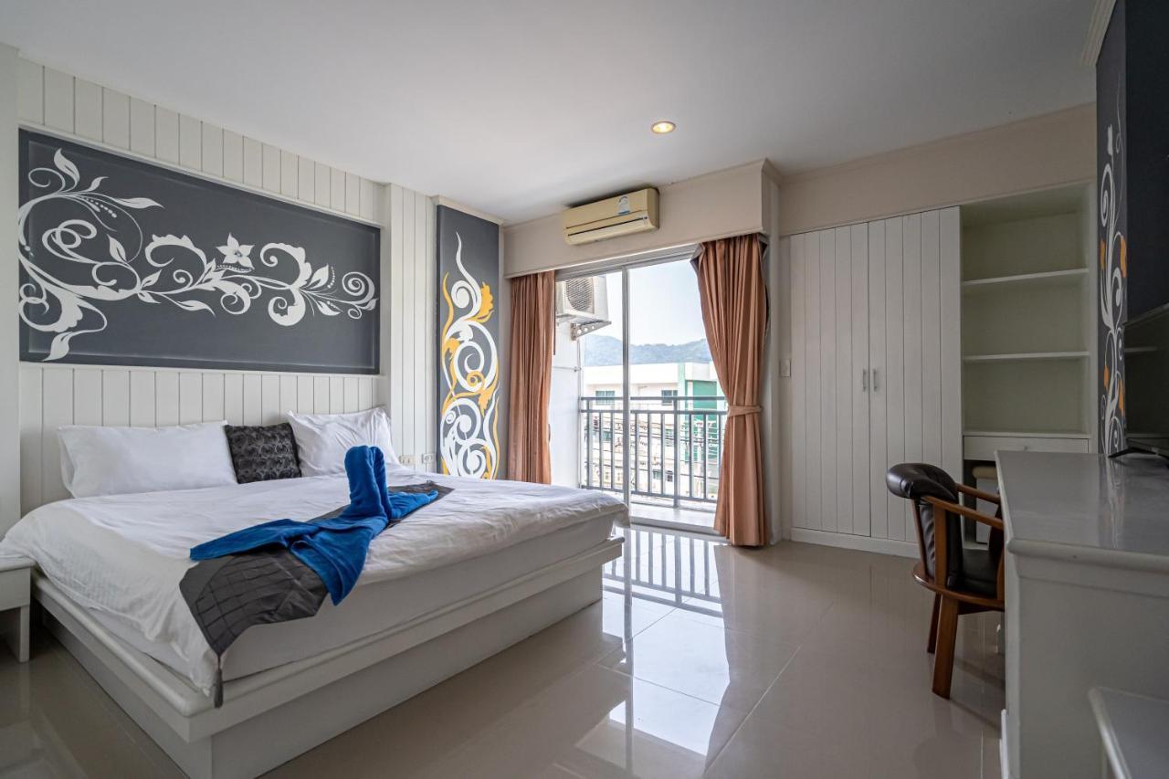 Santi White House Patong Hotel Kültér fotó