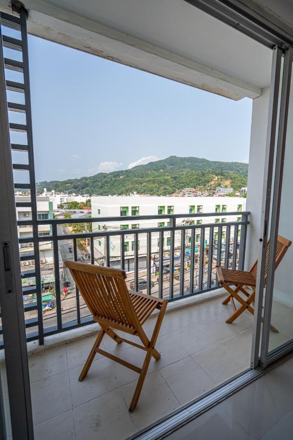 Santi White House Patong Hotel Kültér fotó